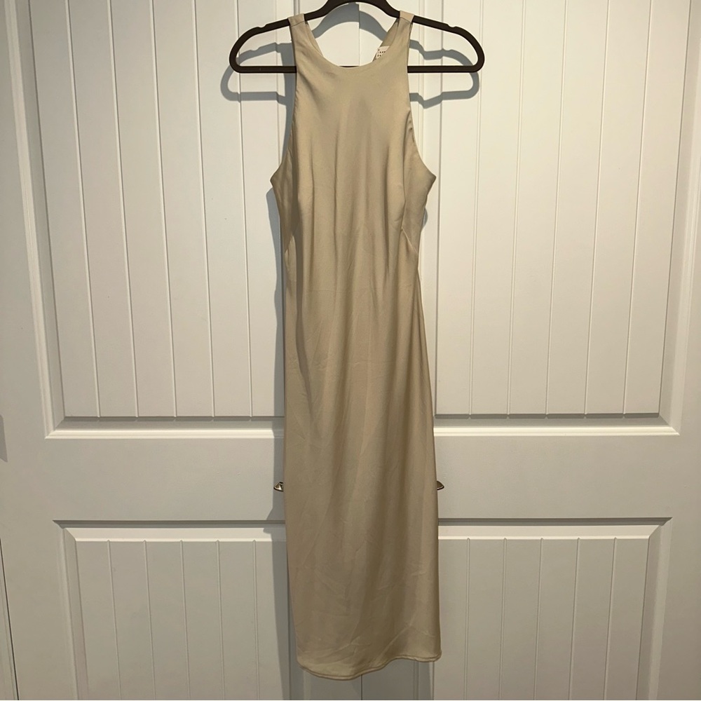 Elegant Beige Sleeveless Dress